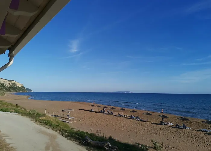 Greg's House Case de vacanță Vitaládes